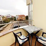 Apartman With A Swimming Pool - 5943