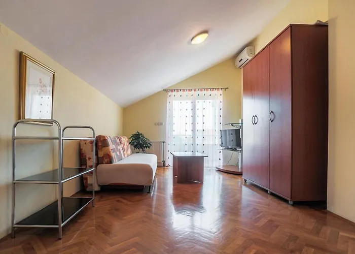 Apartman Apartments With A Swimming Pool Zadar - 5943