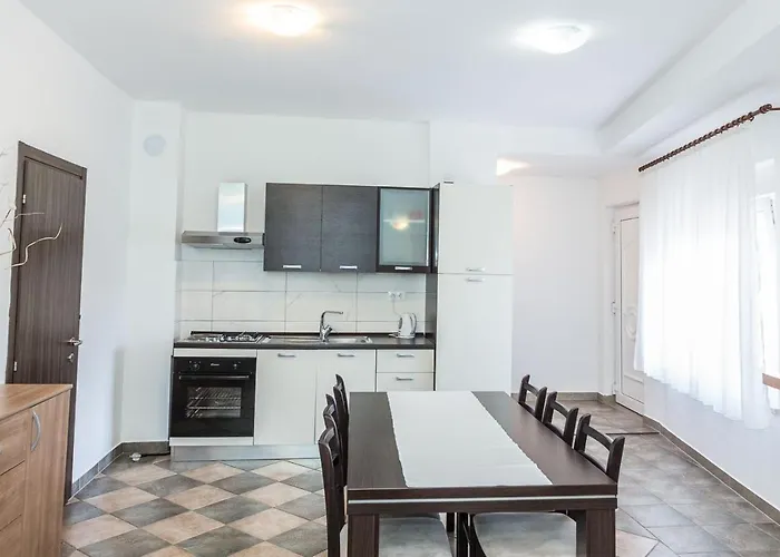 Apartman Apartments With A Swimming Pool Zadar - 5943 *