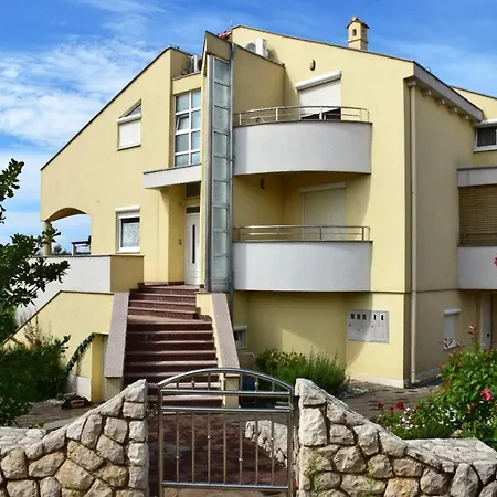Apartament With A Swimming Pool - 5943 Zadar