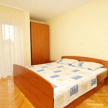 Apartments With A Swimming Pool Zadar - 5943