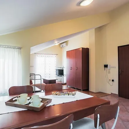 Apartments With A Swimming Pool Zadar - 5943 * Zadar