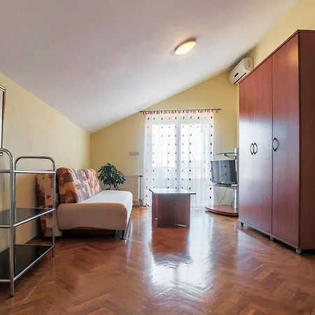 Apartment Apartments With A Swimming Pool Zadar - 5943