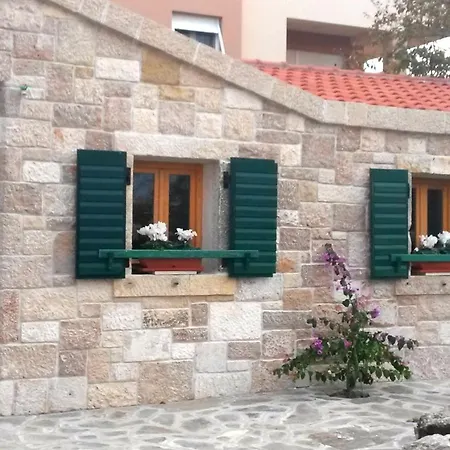 Apartments With A Swimming Pool Zadar - 5943 *